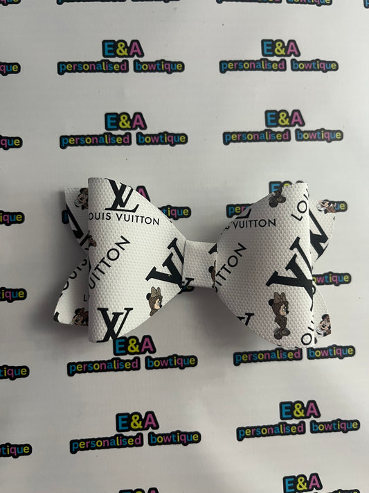 Sale! Alligator hair bow clip