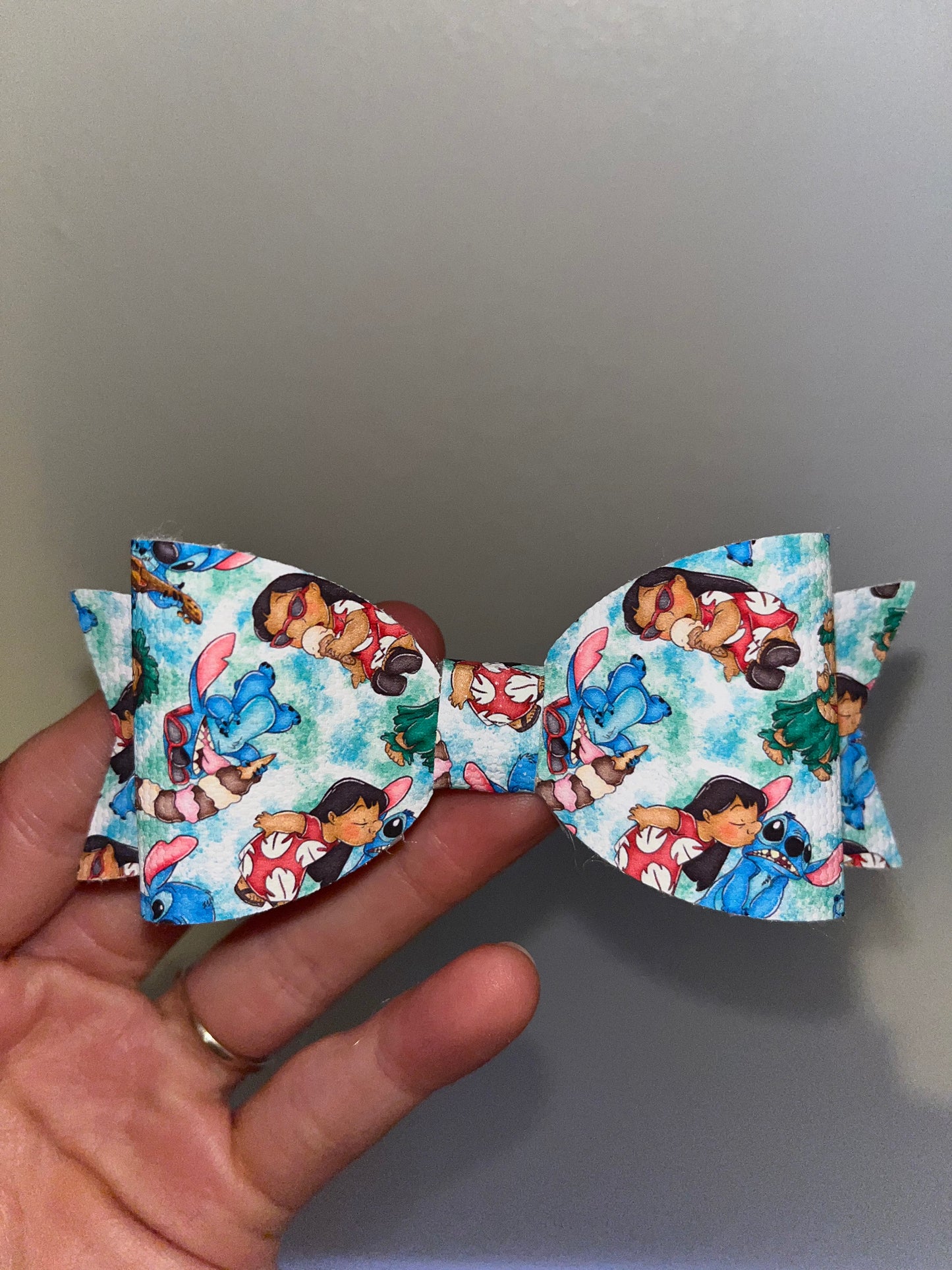 Character hair bows - all character designs are pictured in the bag and bow sets 1 & 2